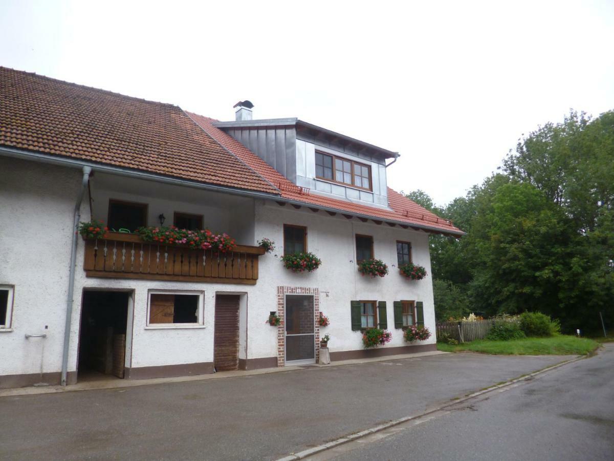 Ferienwohnung Auf Dem Lechsberg Fuchstal Exteriör bild